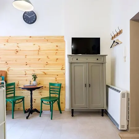 Small folksy studio Kochanowskiego St Kraków Zewnętrze zdjęcie